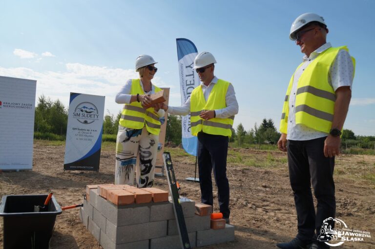 Jaworzyna Śląska. Powstanie 30 nowych mieszkań [FOTO]