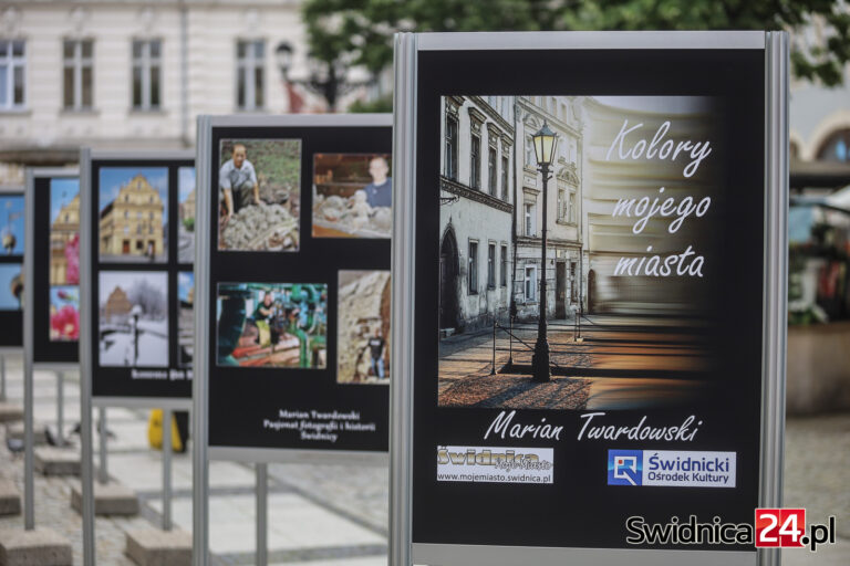 Świdnica na fotografiach Mariana Twardowskiego. Nowa wystawa plenerowa na Rynku