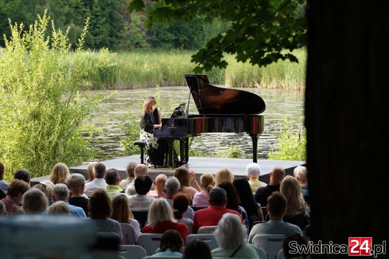 Muzyka klasyczna wypełniła kamieniołom. Za nami drugi dzień strzegomskiego festiwalu [FOTO/VIDEO]