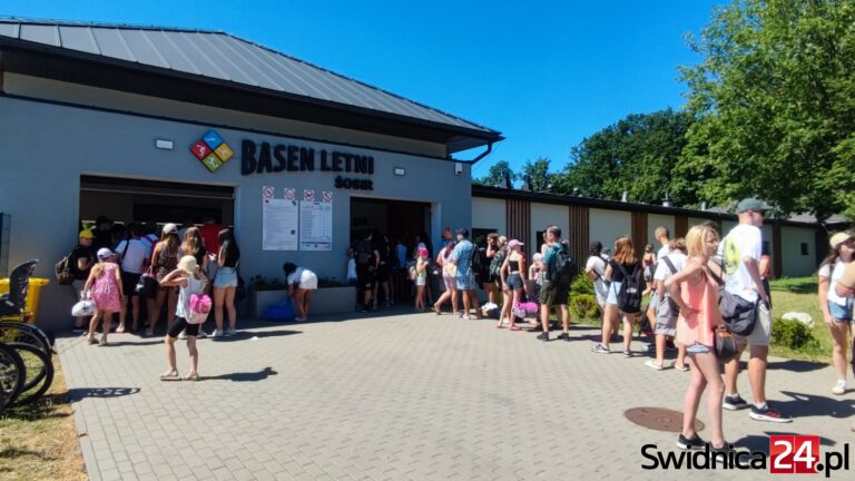 Nie każdy klient dostaje paragon za bilet na basen letni?