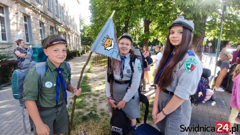 Na wypoczynek do letniej bazy harcerzy w Niesulicach wyruszyło 450 osób [FOTO]