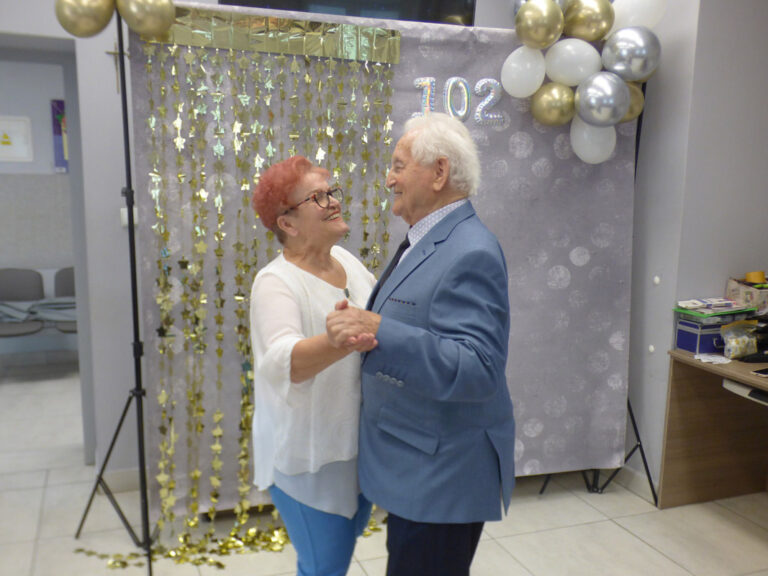 Franciszek Gdański zatańczył w swoje 102. urodziny [FOTO]