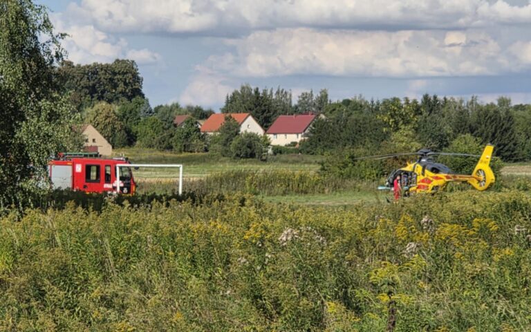 Wypadek z udziałem 11-latka w Pastuchowie. Chłopiec trafił do szpitala