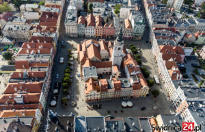 Świdnica się wyludnia, dwie sąsiednie gminy na plusie. Powstał ranking depopulacji