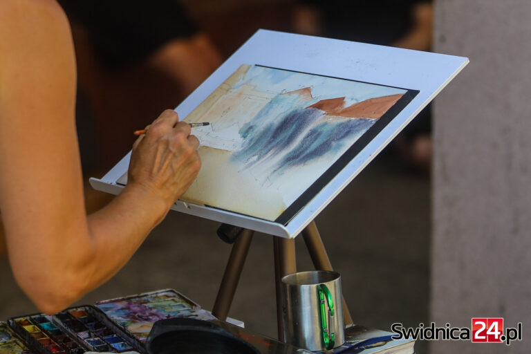 Akwarele są ich pasją. Wkrótce wystawa świdnickich twórców
