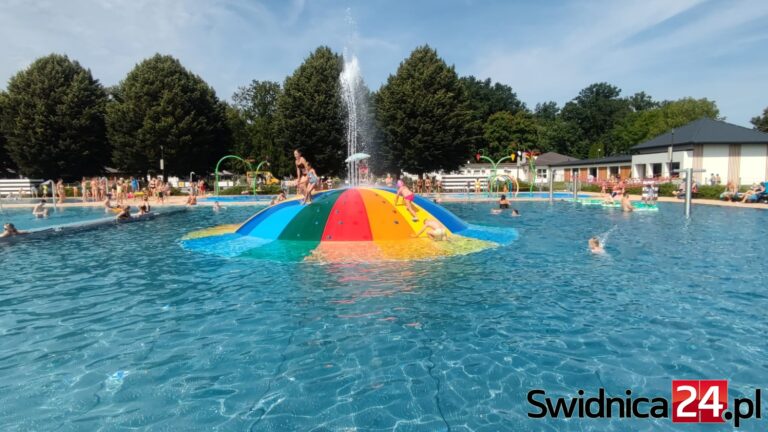 Temperatura sięgnie nawet 34°C. Gdzie szukać ochłody? Jak bezpiecznie wypoczywać nad wodą?