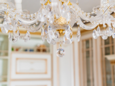 7 praktycznych wskazówek przy zakupie lampy sufitowej kryształowej