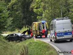 Śmiertelny wypadek na „modliszówce”. Rowerzysta zginął po zderzeniu z autem
