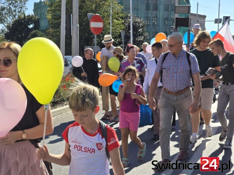 Marsz dla Życia i Rodziny przeszedł ulicami Świdnicy [FOTO]