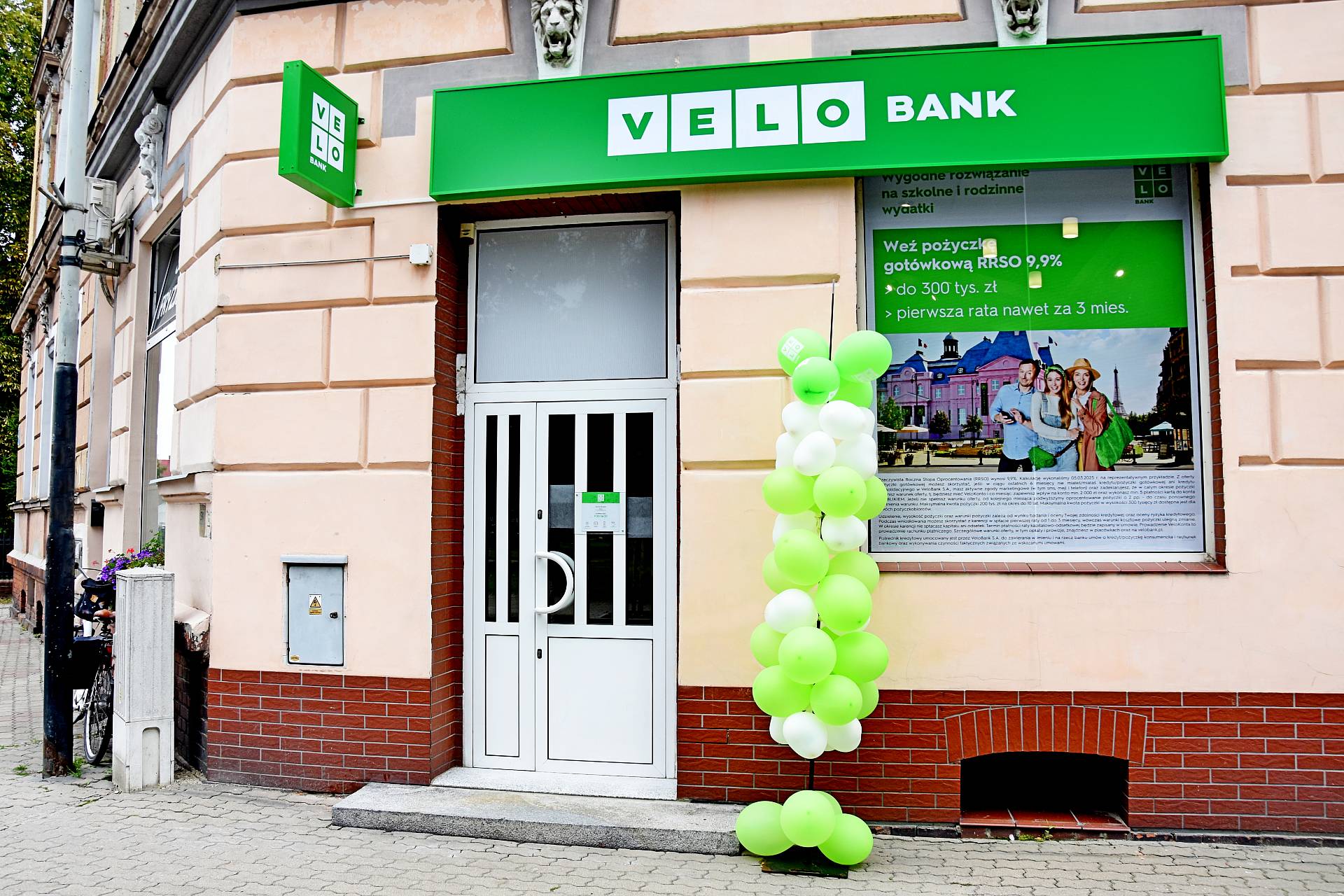 VeloBank już dostępny w Żarowie. Przywitaj rok szkolny pożyczką gotówkową z RRSO 9,9% na dowolny cel