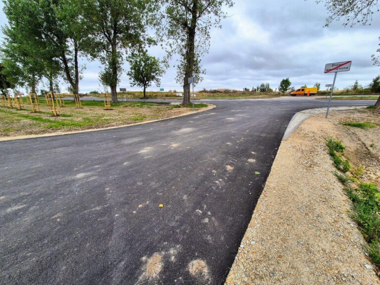 To największy projekt scalania gruntów w ostatnich latach. Powstały nowe drogi dojazdowe [FOTO]