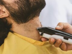 Ogolił się między sklepowymi półkami, bo „chciał wypróbować produkt”. Za swój czyn odpowie przed sądem