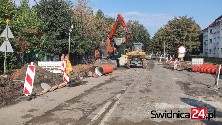 Westerplatte zostanie otwarta pod koniec września? Co dalej z objazdem przez Jagodnik?