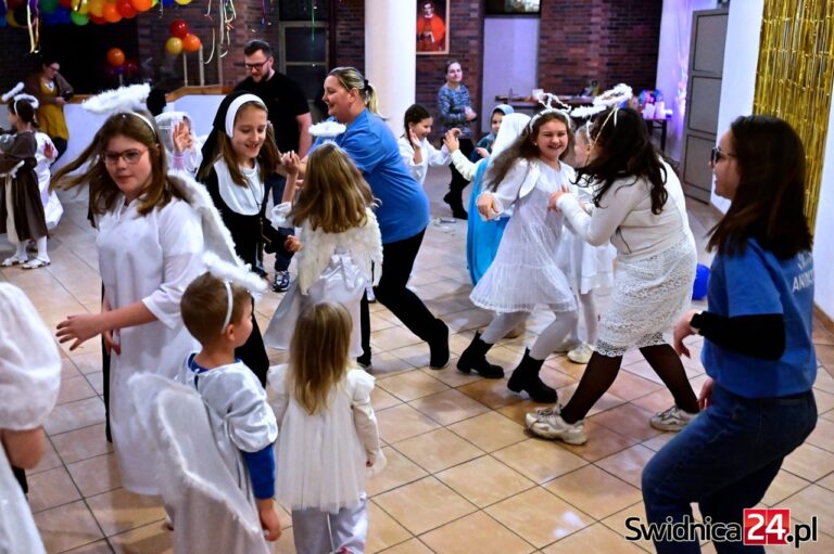 Bal Wszystkich Świętych. „Świętość zawsze będzie w modzie” [FOTO]