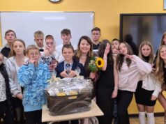 Karma dla zwierząt zamiast kwiatów od uczniów