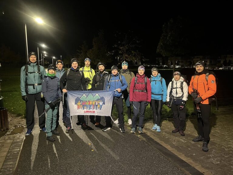 Przeszli 82 kilometry, wdrapali się na Szrenicę dla Szlachetnej Paczki [FOTO]