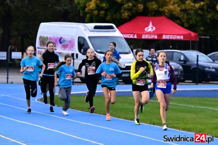 Przed nami finałowe zawody Świdnickich Czwartków Lekkoatletycznych