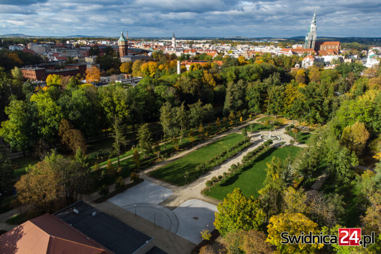 Świdnica w jesiennych barwach [FOTO]