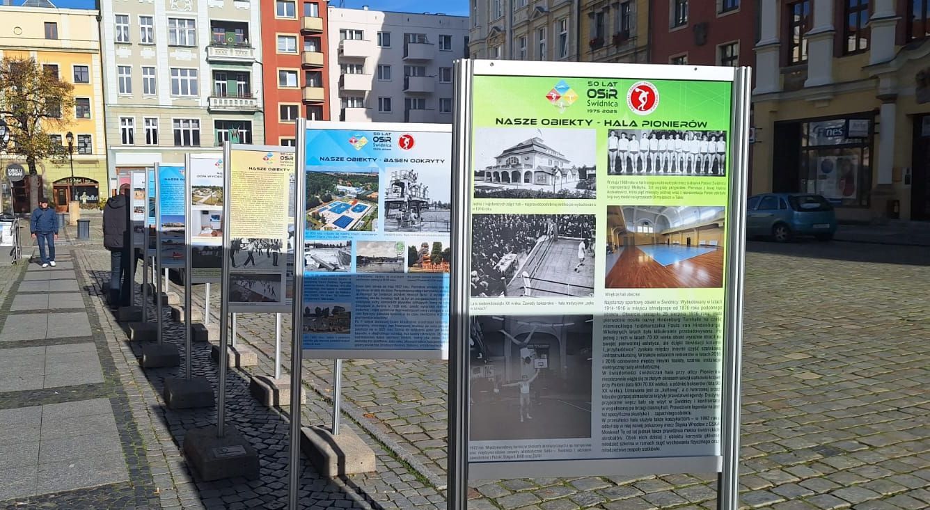 Wystawa z okazji 50-lecia Świdnickiego Ośrodka Sportu i Rekreacji