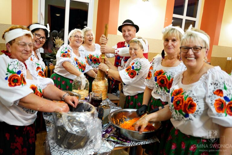Spotkanie z tradycją, czyli Wielkie Gminne Kiszenie Kapusty
