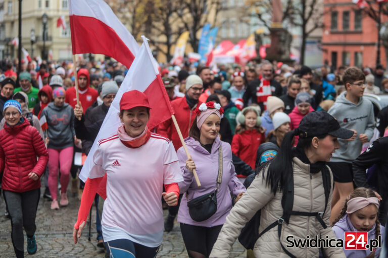 Siedemnasty biało-czerwony bieg w Świdnicy [FOTO]