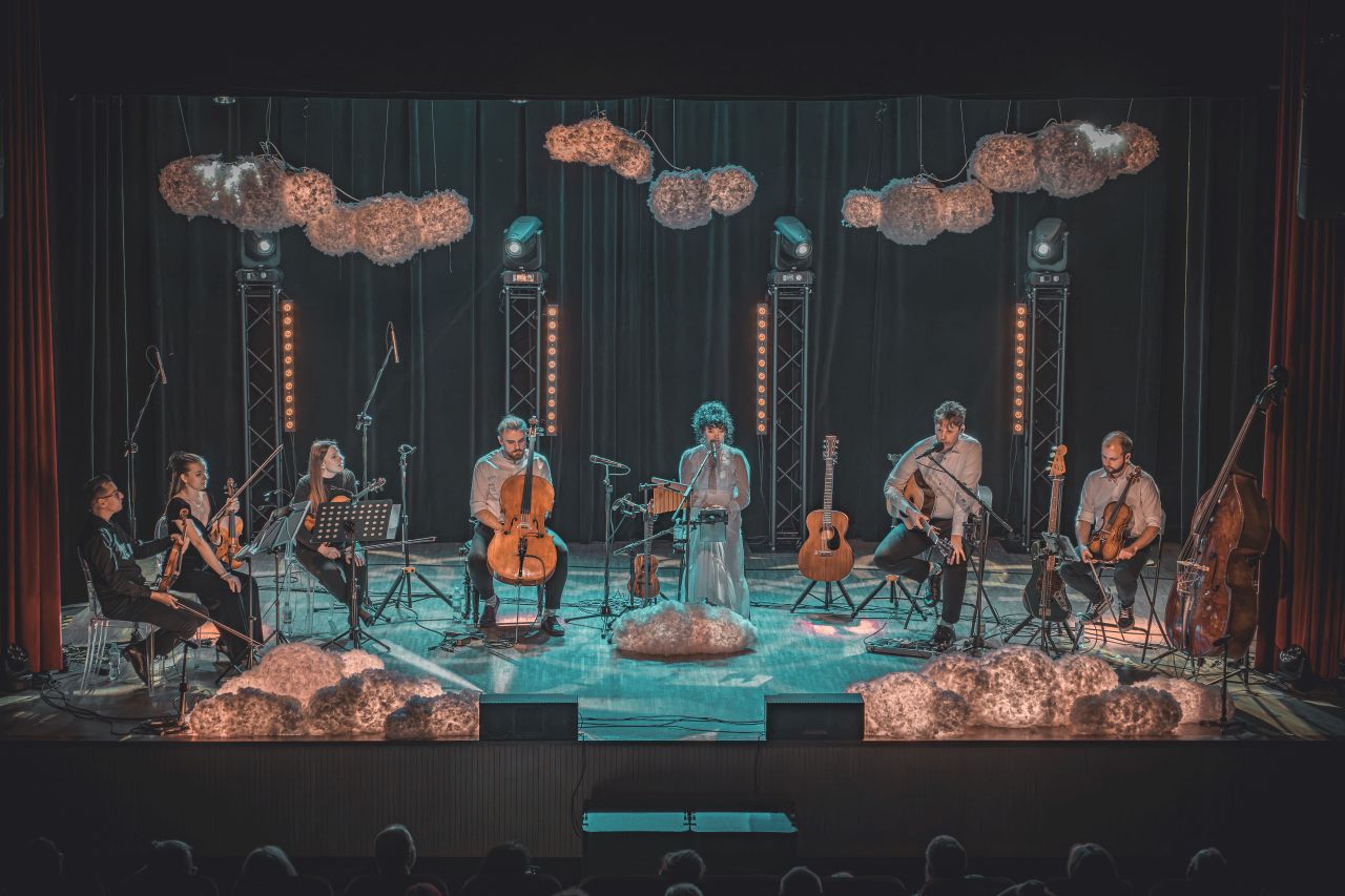 Wyjątkowy koncert Ponad Chmurami z kwartetem smyczkowym niedługo w Świdnicy. Wygraj zaproszenie! [KONKURS]