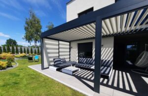 Pergole tarasowe – sposób na prywatny azyl i całoroczny relaks w ogrodzie