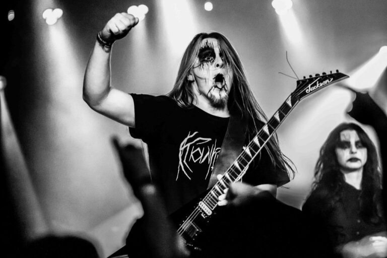 Ekstremalna muzyka przyciągnęła fanów [FOTO]