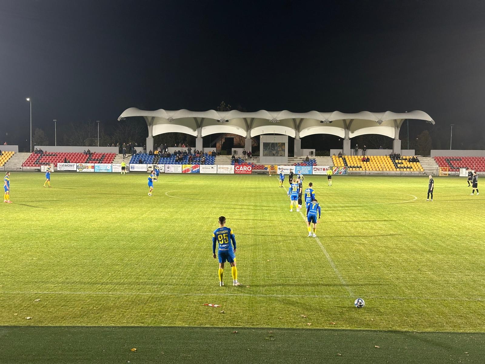 Remisują na boisku zespołu z czołówki