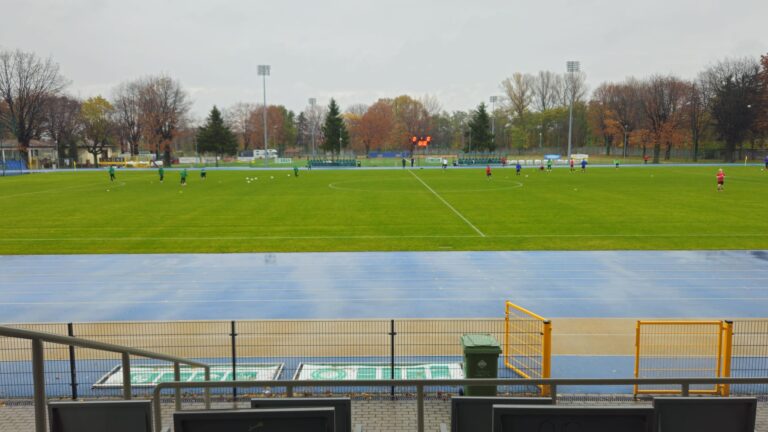 Deszczowy bój z Radkowem [RELACJA LIVE]