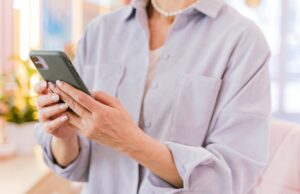 Robiła przelew za przelewem. Była przekonana, że rozmawia z synem