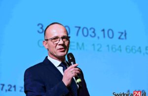 Radni ustalą pensję starosty świdnickiego. Ile ma zarabiać po podwyżce?