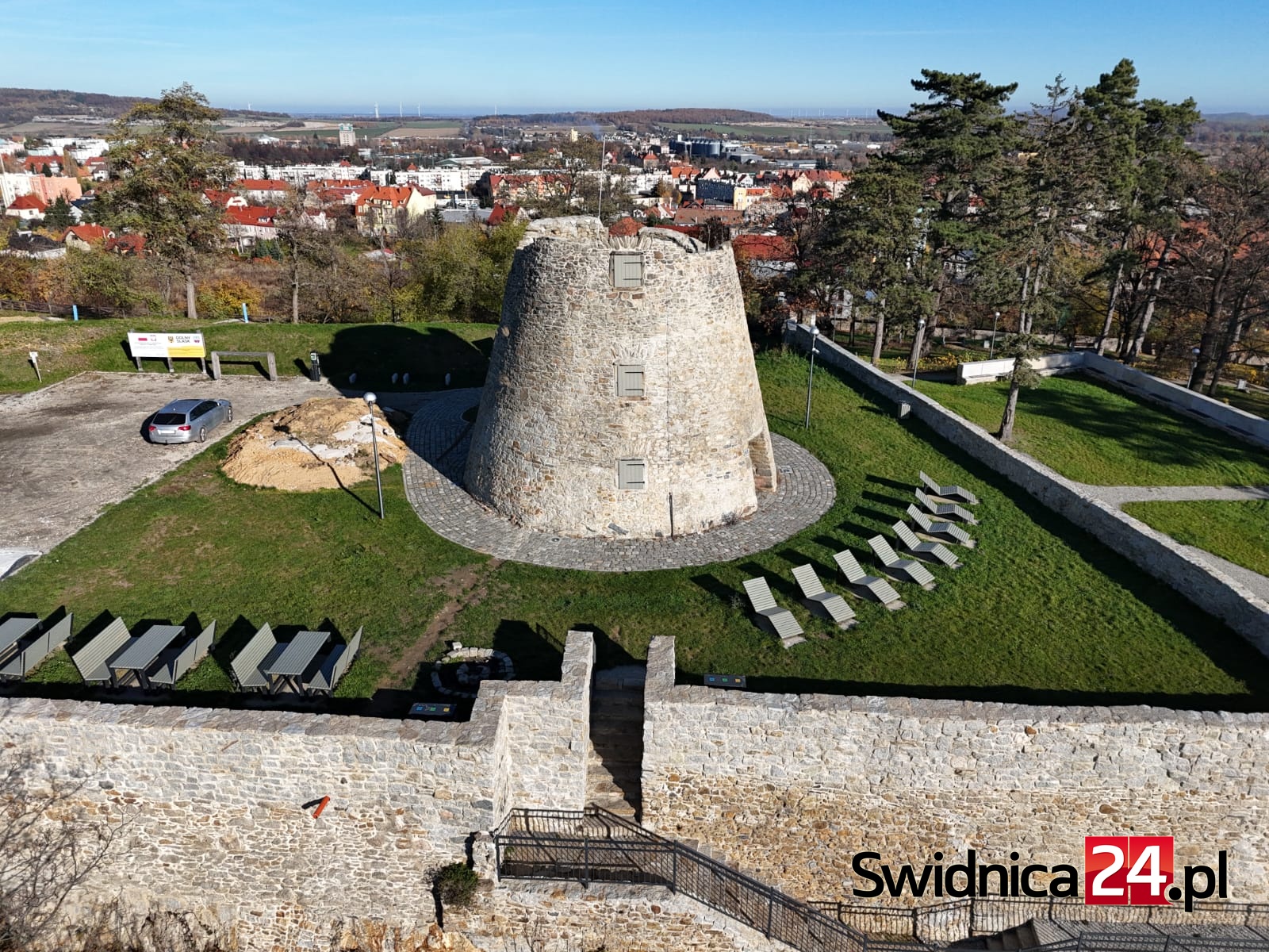Widok na miasto i okolice z wiatraka garbarskiego już wkrótce! [FOTO]