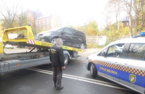 Agresywny nietrzeźwy, jeż wymagający pomocy, picie „pod chmurką”. Interwencje straży miejskiej