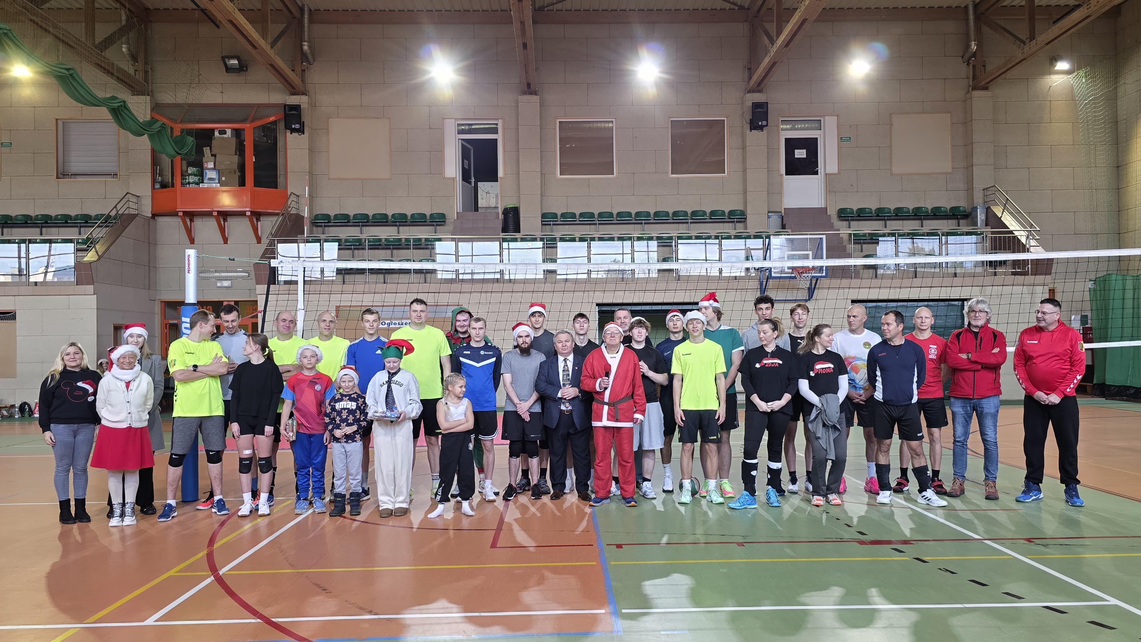 Siatkarskie Mikołajki w Żarowie [FOTO]
