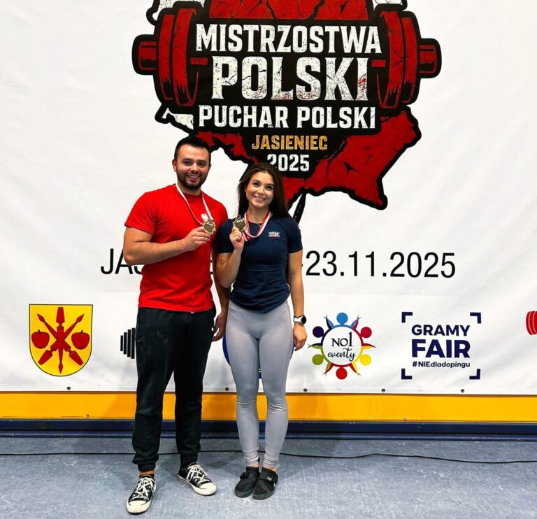 Uzdolnione rodzeństwo z medalami Mistrzostw Polski