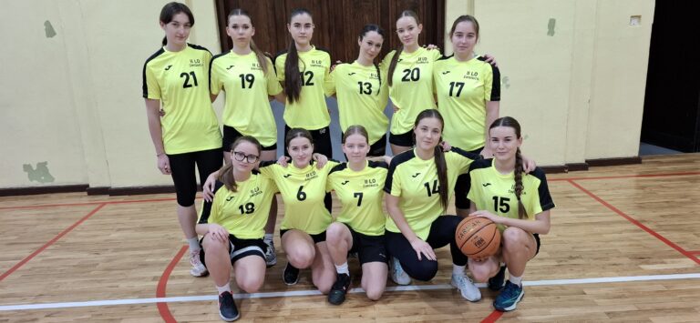 Dziewczyny z II LO mistrzyniami powiatu