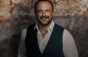 Mirosław Niewiadomski, wybitny tenor już 14 grudnia w Świdnicy. Ostatnie bilety na świąteczny koncert!