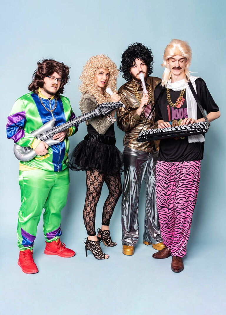 Powrót do przeszłości – jak się ubrać na imprezę w stylu retro?