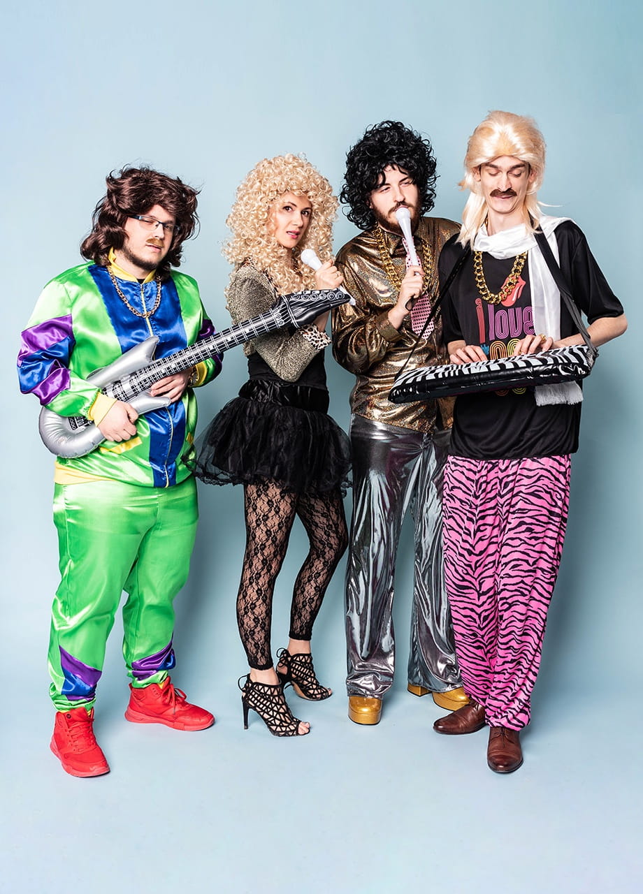 Powrót do przeszłości – jak się ubrać na imprezę w stylu retro?