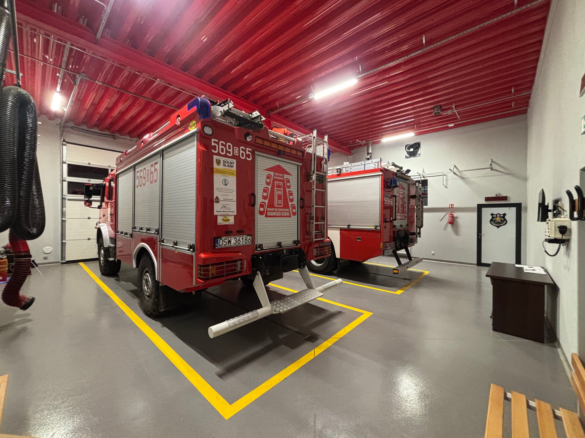 Ochotnicy z Zebrzydowa wprowadzili się do nowej remizy [FOTO]