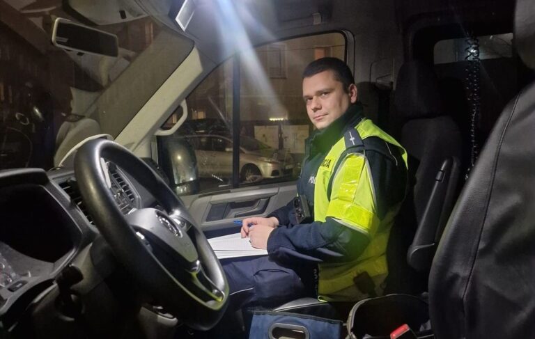 Funkcjonariusz po służbie złapał złodzieja