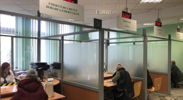 Renta wdowia dla ponad 900 tysięcy seniorów, ponad 120 tysięcy odmów