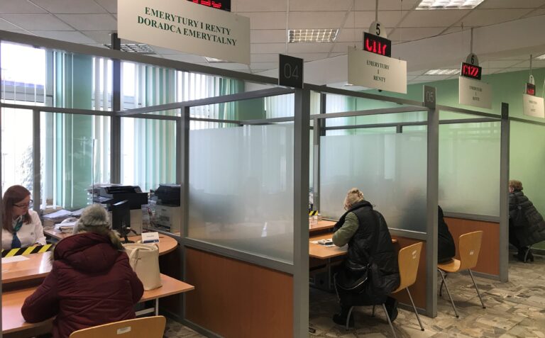 Renta wdowia dla ponad 900 tysięcy seniorów, ponad 120 tysięcy odmów