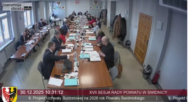 Zdecydowanie mniej inwestycji. Budżet powiatu świdnickiego na 2026 rok przyjęty