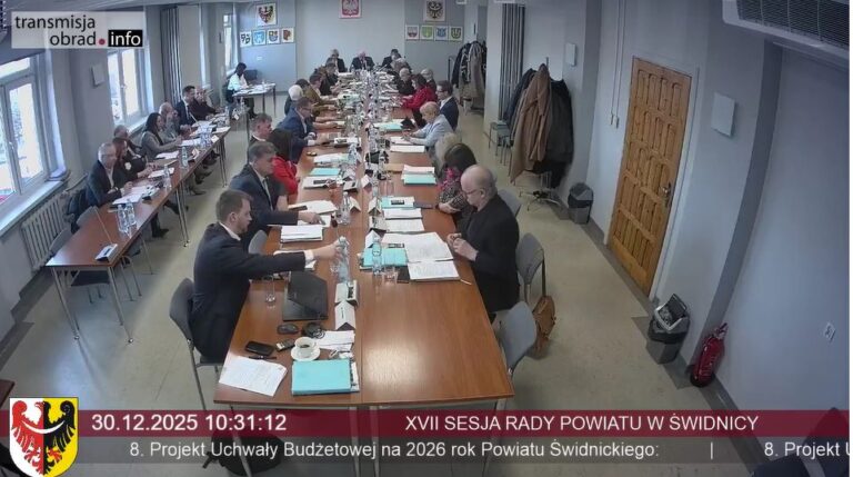 Zdecydowanie mniej inwestycji. Budżet powiatu świdnickiego na 2026 rok przyjęty