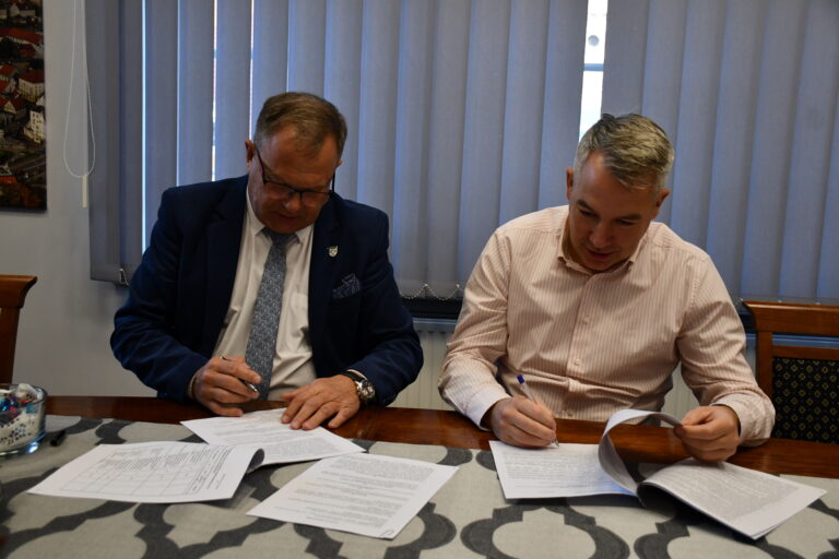 W Świebodzicach położą nową nawierzchnię na podwórkach