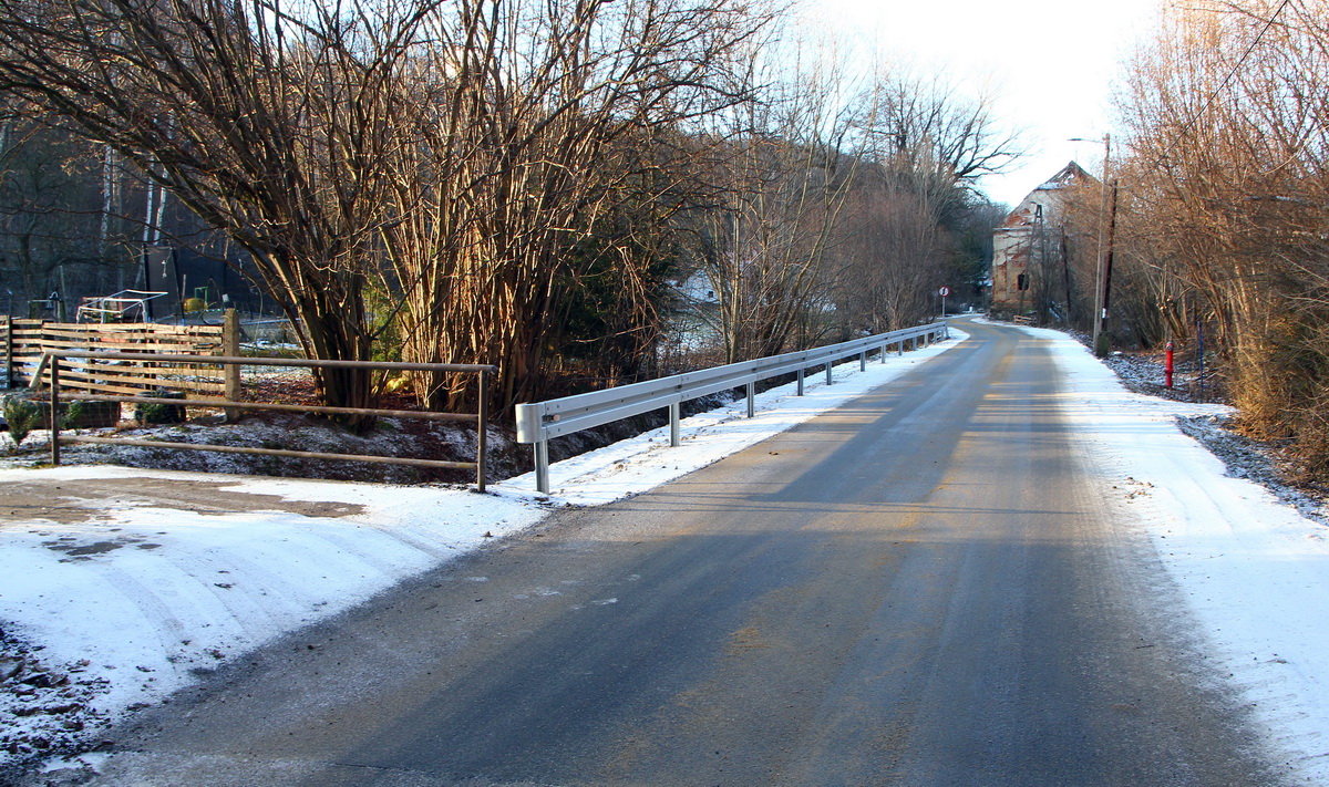 Zniszczona przez powódź droga w Pietrzykowie odbudowana [FOTO]