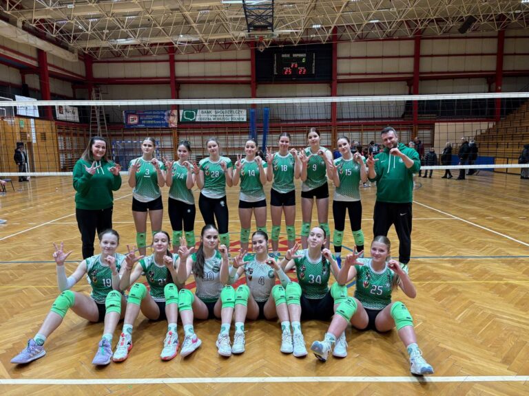 Zwycięstwo w pierwszym starciu fazy play-off