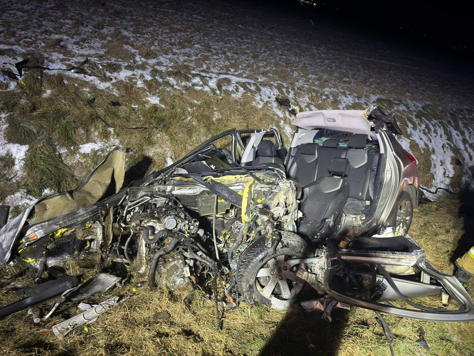 Wypadek pod Strzegomiem. Nie żyje kierowca [FOTO]